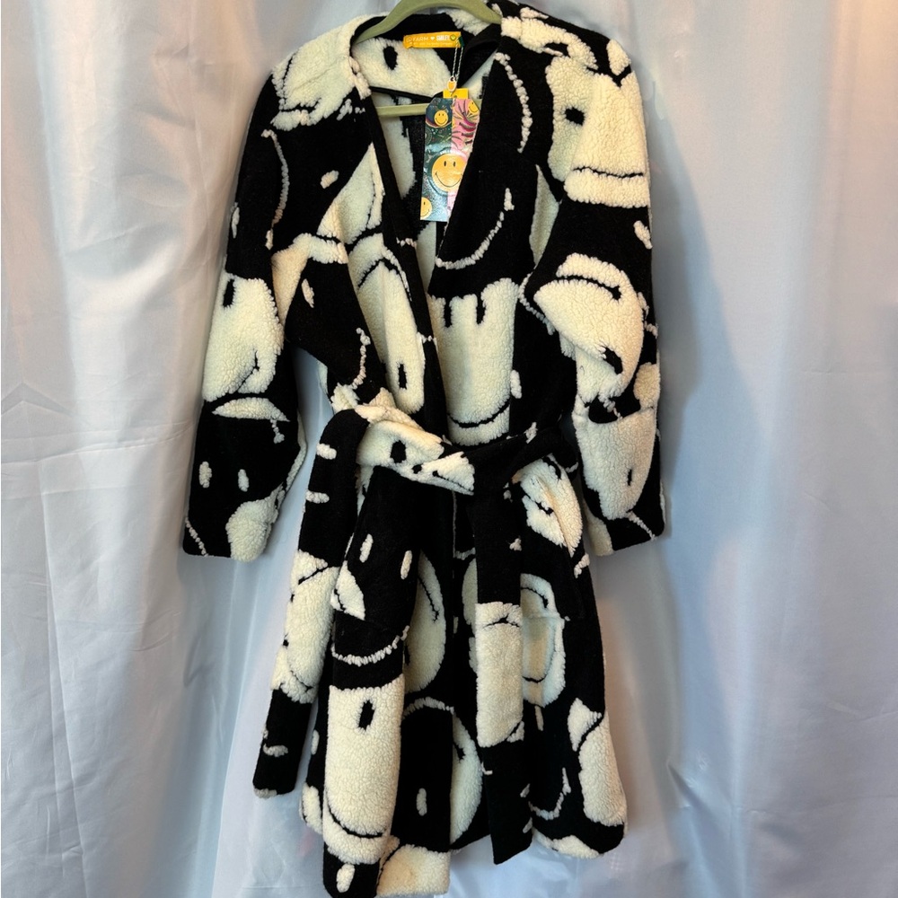 Fun Farm Rio belted short coat! Fuzzy and warm and never worn.